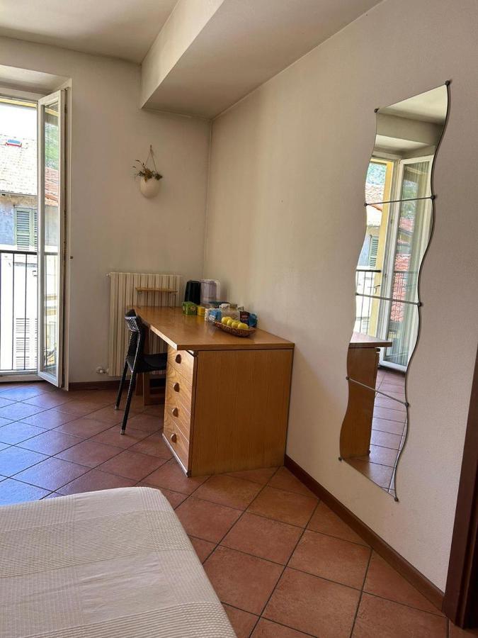 Lecco Only Females Guest House Eksteriør billede